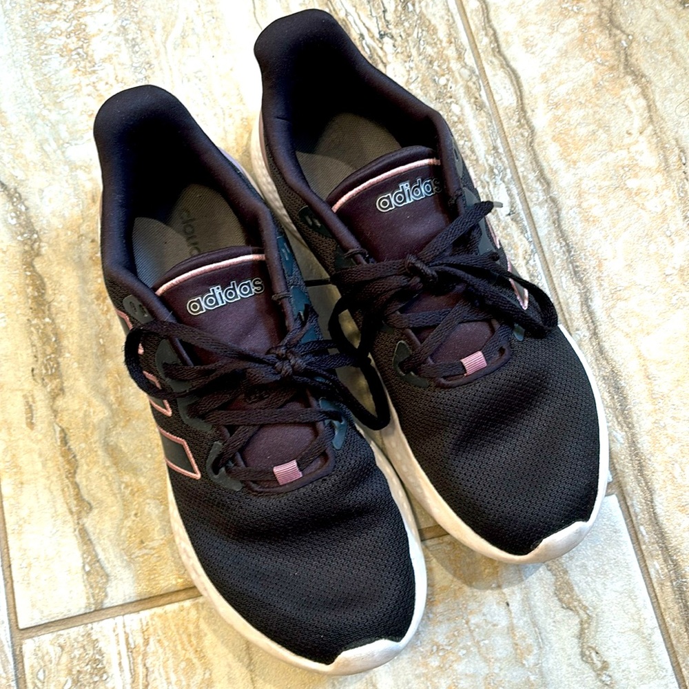 Adidas Athletic Shoes sz 9